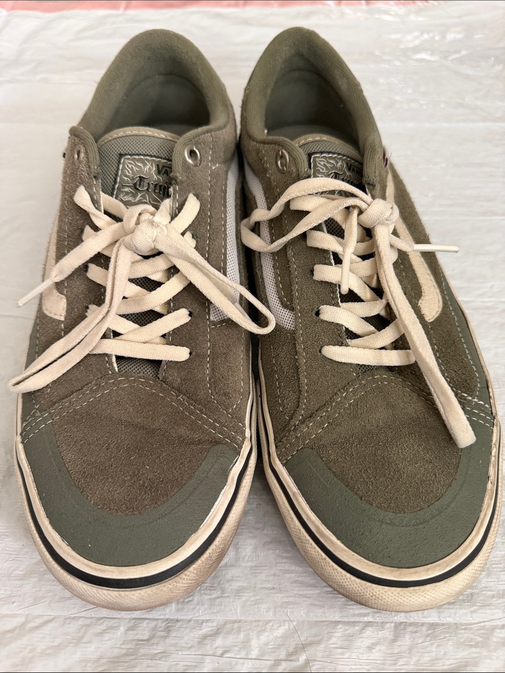 Vans Men’s Low-Top Sneakers in Olive Green and Cream Accents